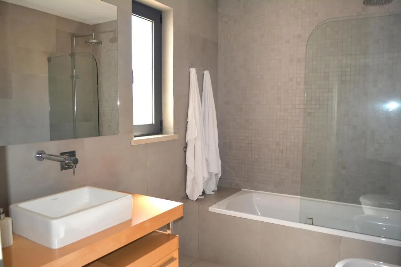 Casa Das Oliveiras - Moradia De Luxo T4 Na Praia De Faro Villa 0*,  Portugal