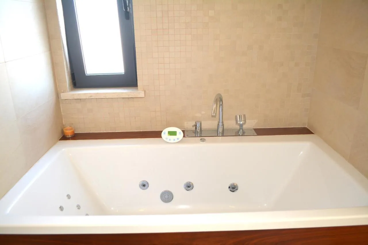 Casa Das Oliveiras - Moradia De Luxo T4 Na Praia De Faro Villa 0*,